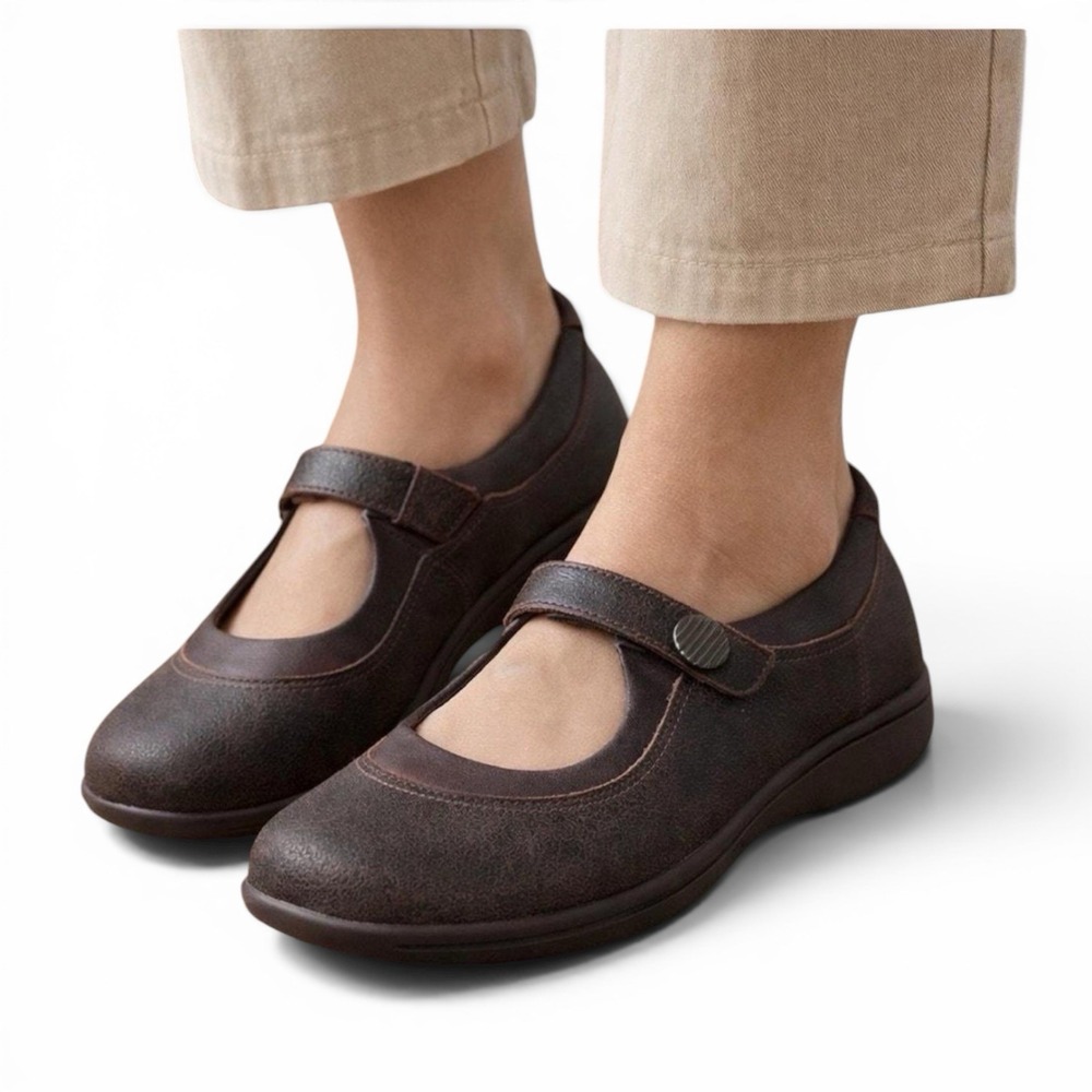 SAS Step Out Mary Jane Womens 9.5 M Brown Leather Comfort Flats Cottage Gorpcore
